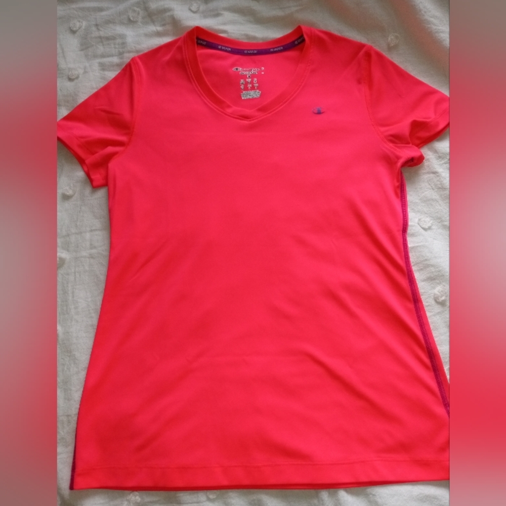 Champion Dry Fit Power train Tshirt. Size Medium. Pink.